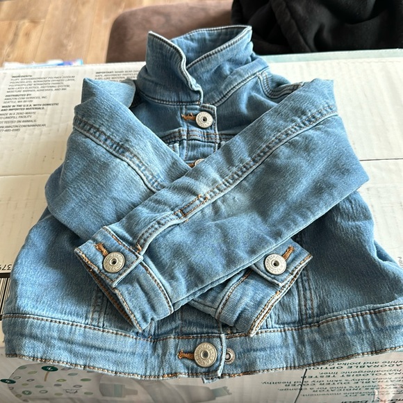 jean jacket - Picture 1 of 3